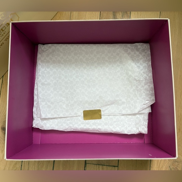 Coach Madison Gathered Leather Purple Shoulder and Tote - Picture 14 of 15